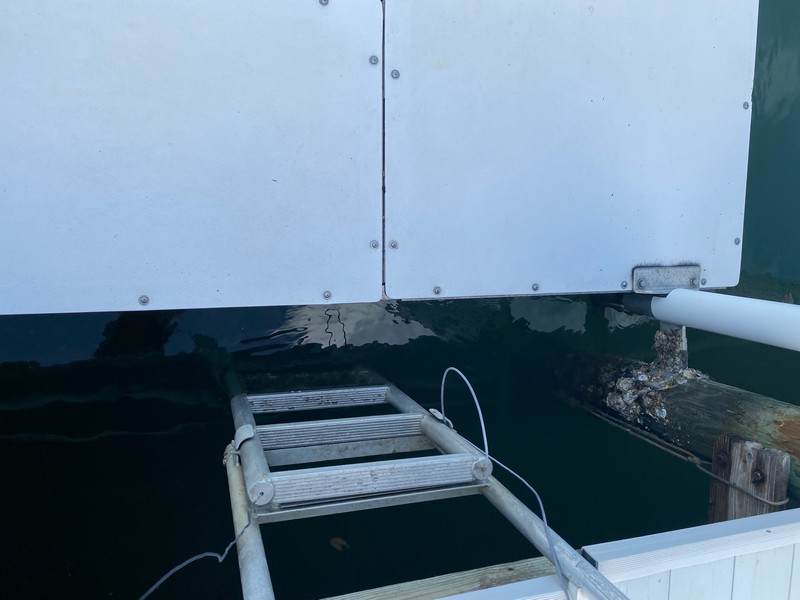 Hull cleaning 0011